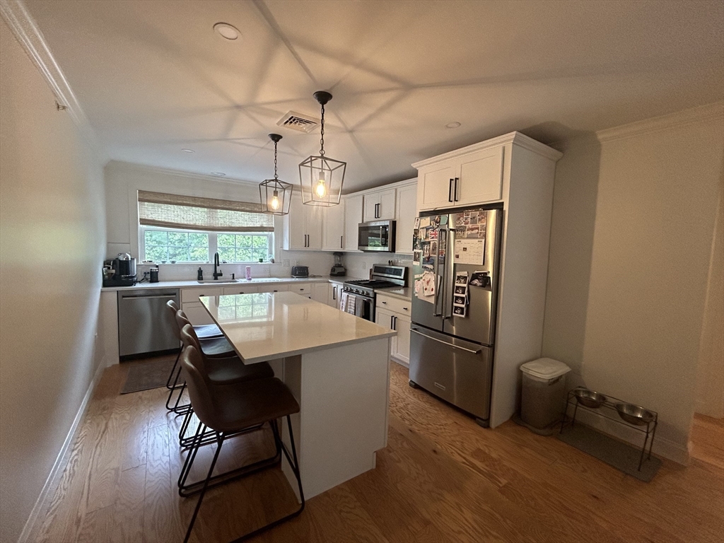 165 Cambridge Road, Unit 3 Woburn, MA 01801 - Photo 3 of 19 Gallery Image 3