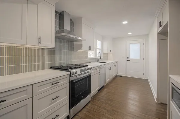 $410,000 | 4933 Parish Drive, Roeland Park, KS 66205