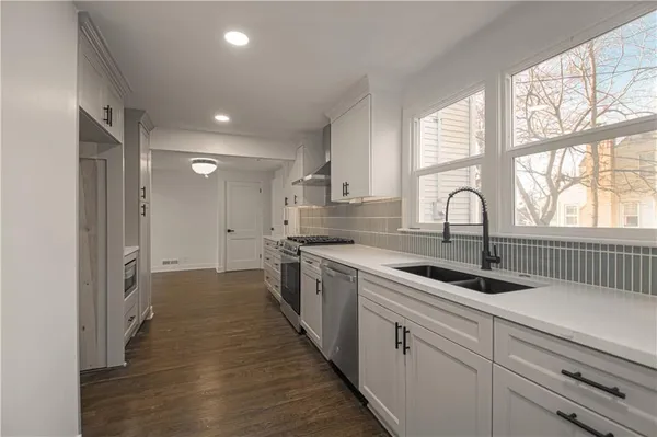 $410,000 | 4933 Parish Drive, Roeland Park, KS 66205