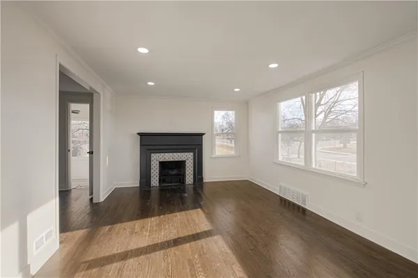 $410,000 | 4933 Parish Drive, Roeland Park, KS 66205