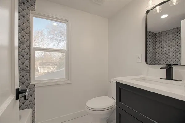 $410,000 | 4933 Parish Drive, Roeland Park, KS 66205