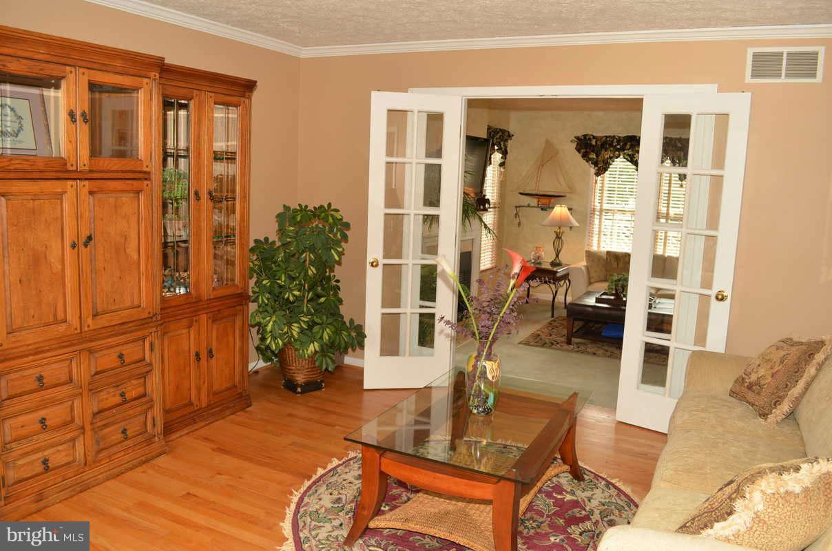 1465 Old Hickory Road Annapolis, MD 21409 - Photo 11 of 30 a view of a livingroom with furniture and wooden floor