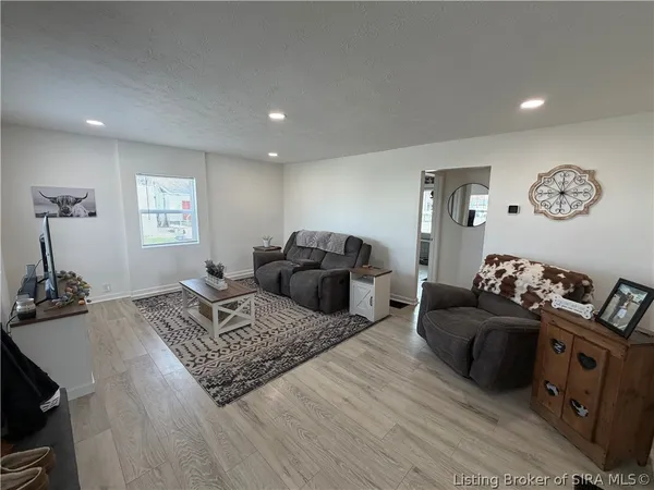 $189,900 | 601 Jackson Street, Seymour, IN 47274