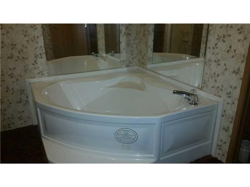 878 Clinton Frankfort Road Clinton, PA 15026 - Photo 13 of 21 Master Bath/Spa.