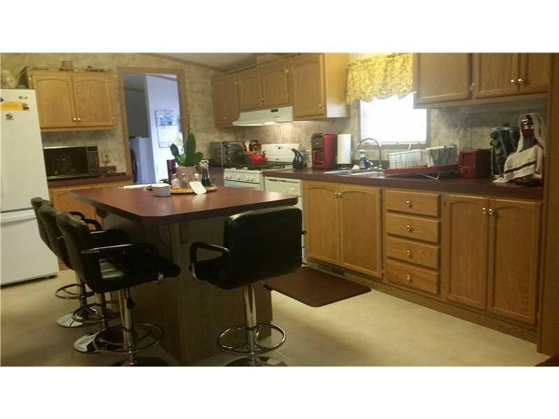 878 Clinton Frankfort Road Clinton, PA 15026 - Photo 8 of 21 Kitchen.