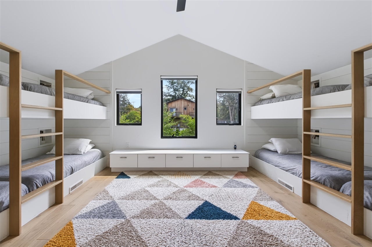 15461 Lakeshore Road Lakeside, MI 49116 - Photo 33 of 52 Gallery Image 33