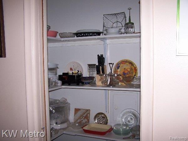 1716 Rosemont Road Berkley, MI 48072 - Photo 6 of 12 kitchen pantry which could be made into a 1st flr laundry..JPG