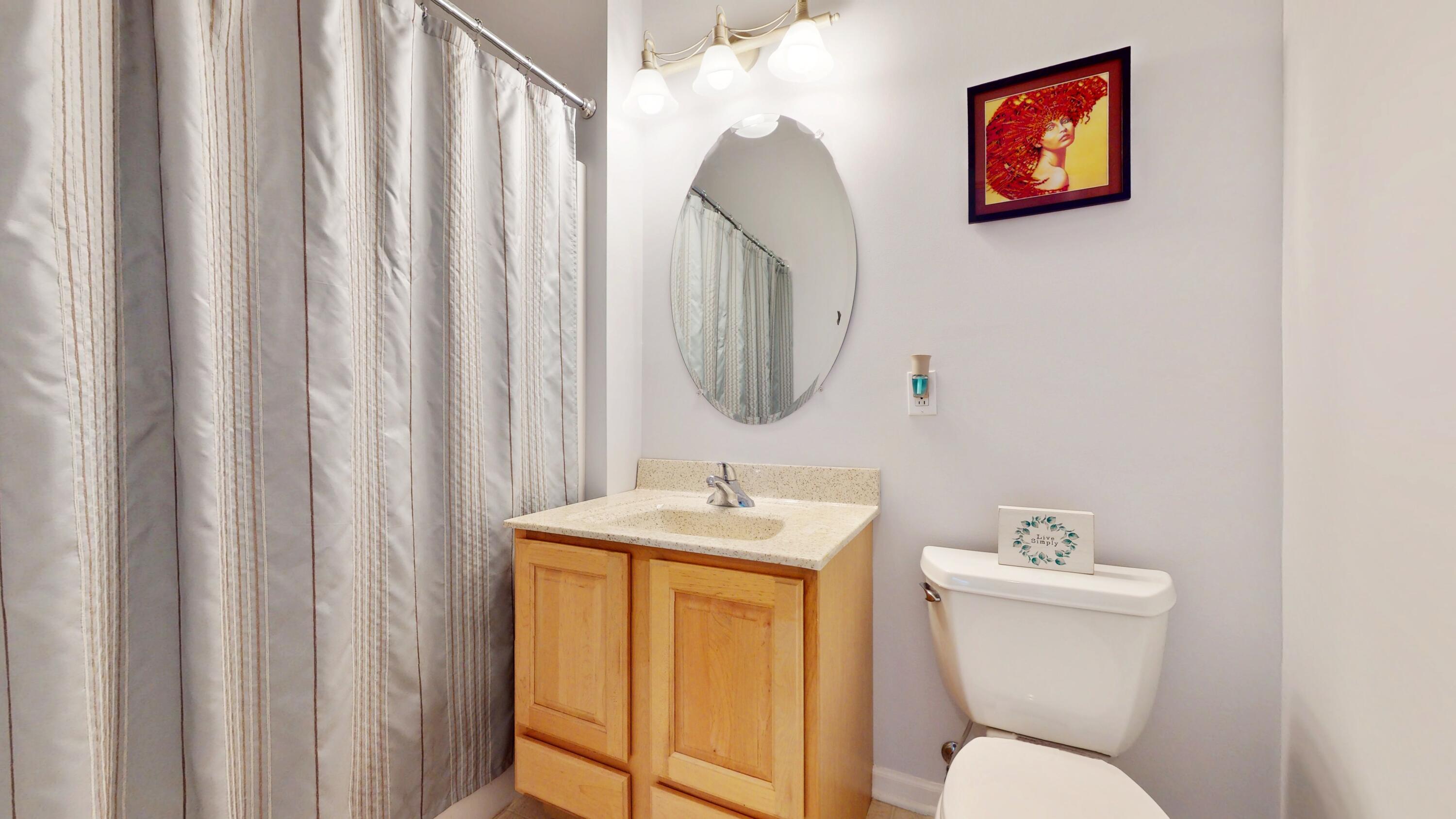 1151 East Townline Road, Unit 102 Lake Geneva, WI 53147 - Photo 10 of 15 Main Full Bath