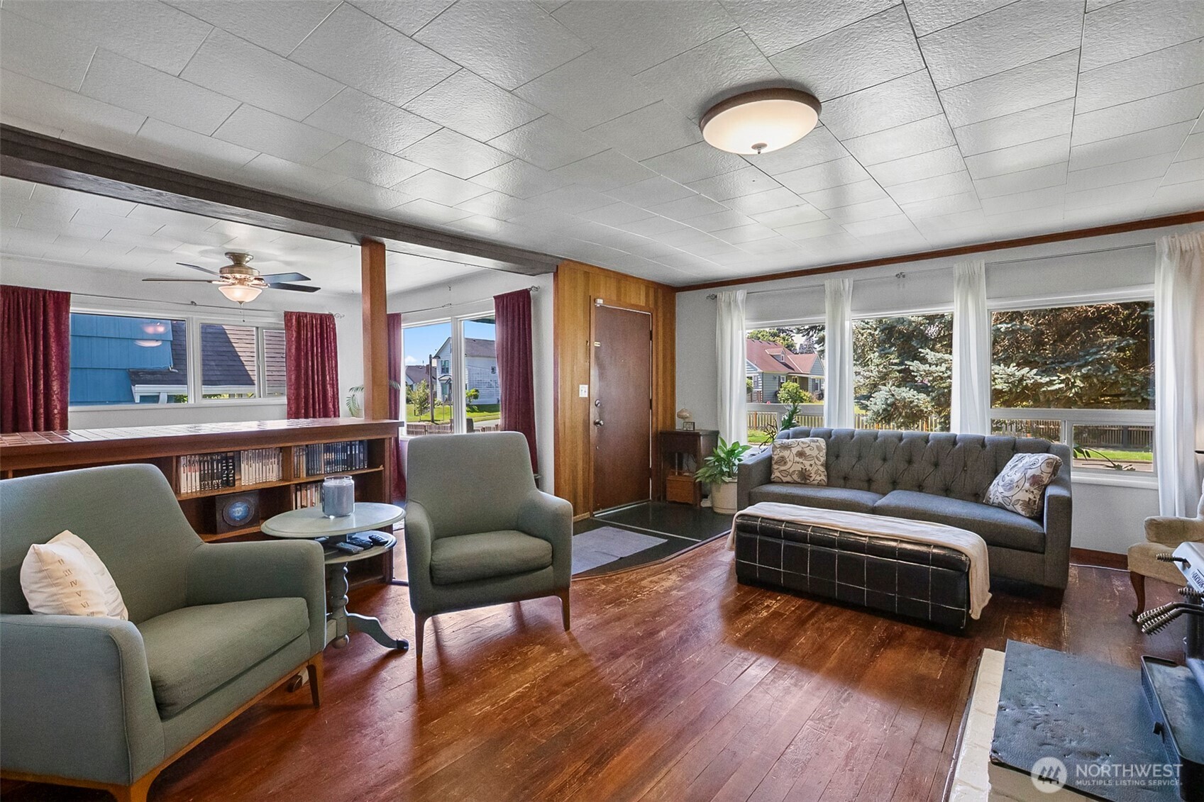 2423 Chestnut Street Everett, WA 98201 - Photo 7 of 40