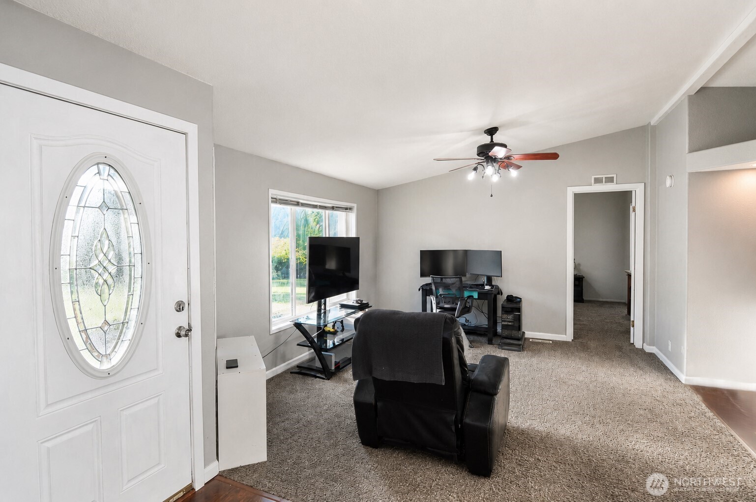 266 Smokey Ridge Road Onalaska, WA 98570 - Photo 9 of 36 Gallery Image 9