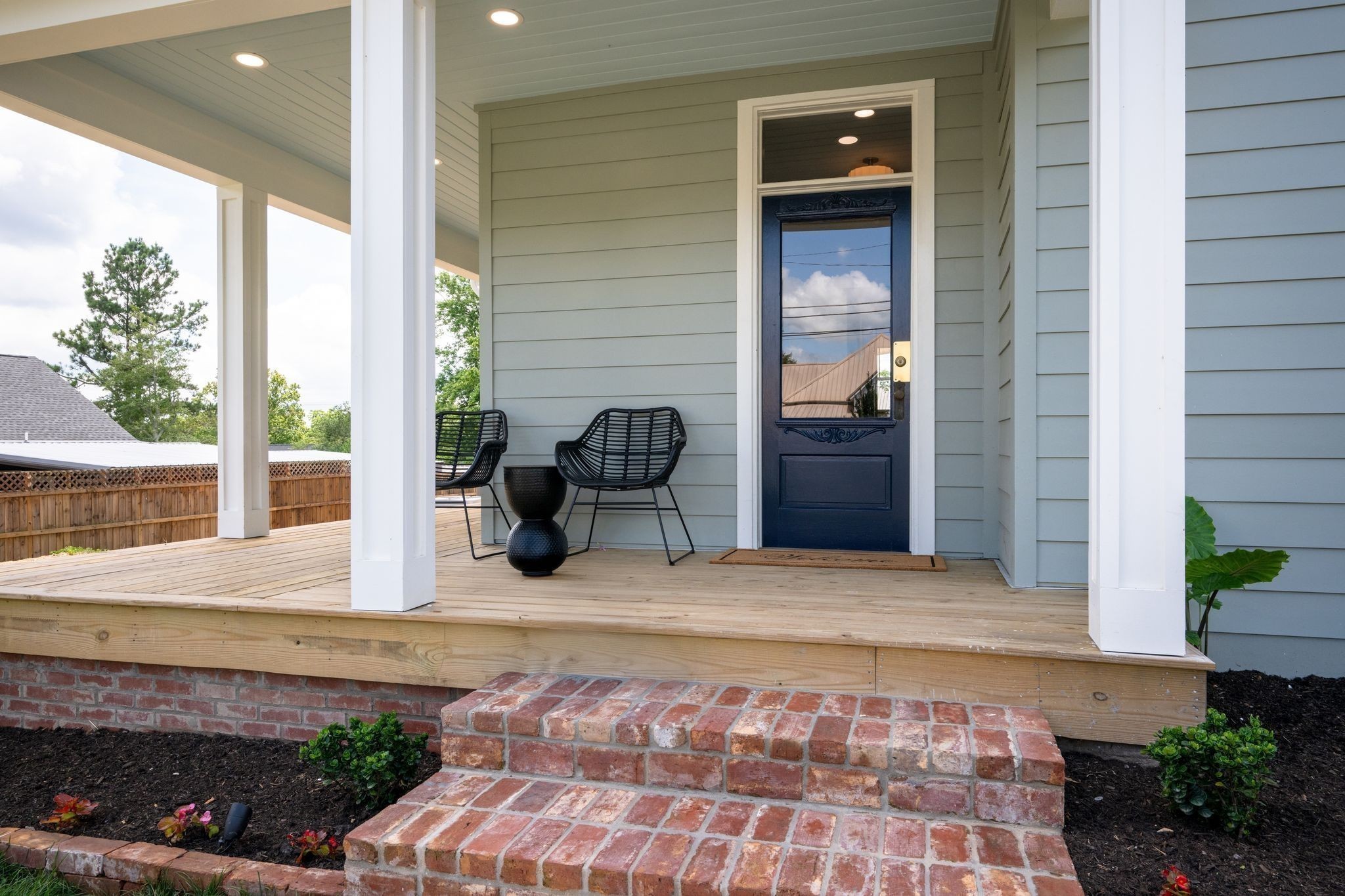 414 West College Street Dickson, TN 37055 - Photo 2 of 53