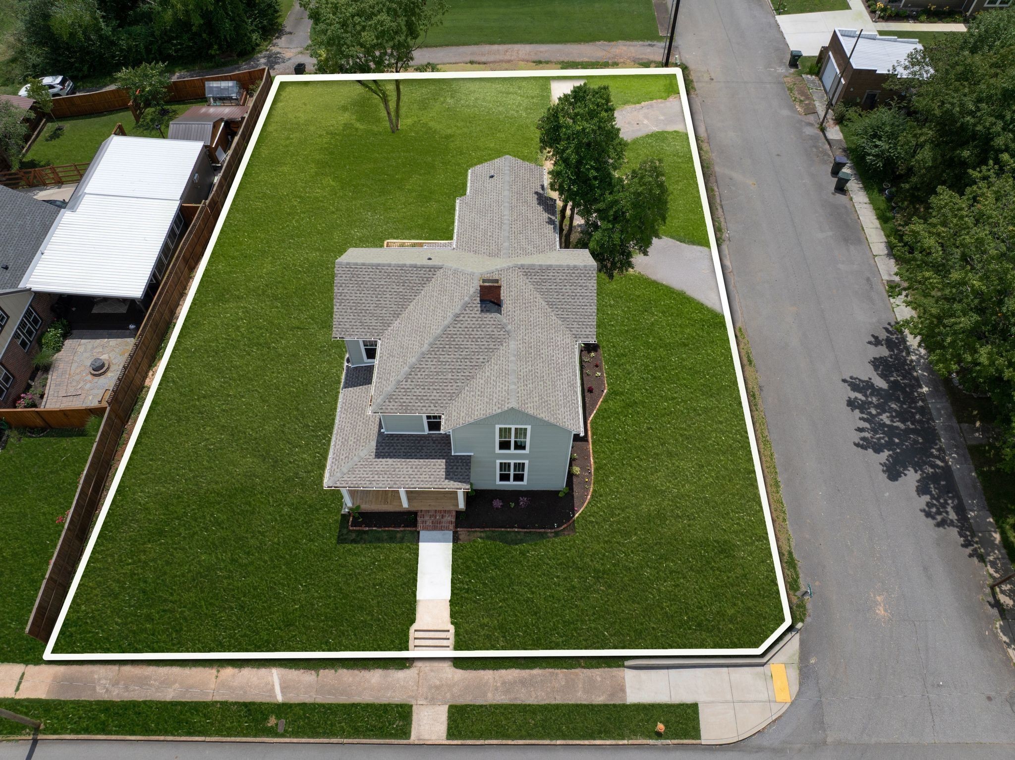 414 West College Street Dickson, TN 37055 - Photo 39 of 53 an aerial view of a house