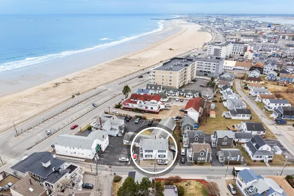 $345,000 | 359 Ocean Boulevard, Unit 24, Hampton, NH 03842