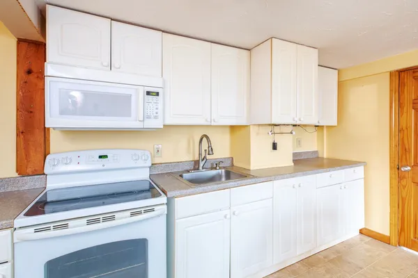 $345,000 | 359 Ocean Boulevard, Unit 24, Hampton, NH 03842