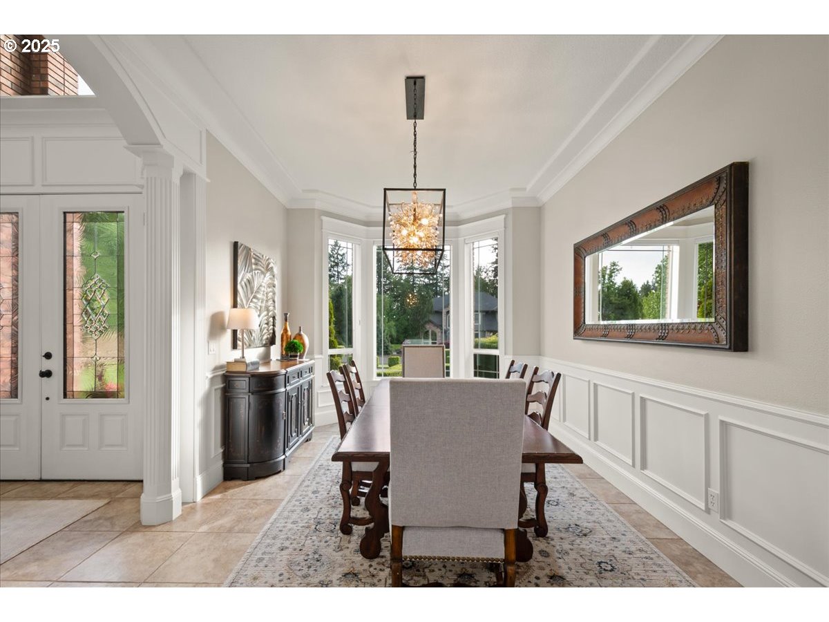 904 Northeast 224th Circle Ridgefield, WA 98642 - Photo 18 of 48 Dining Room