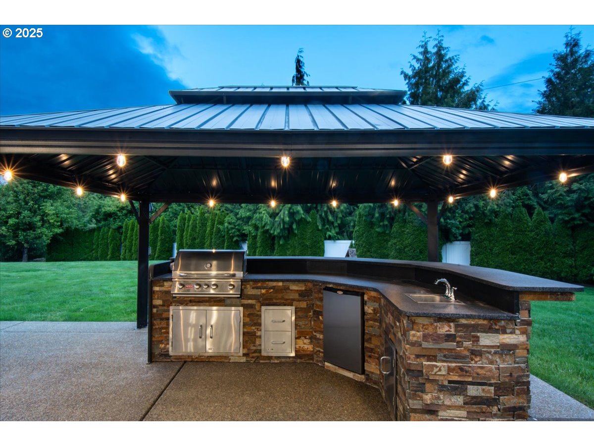 904 Northeast 224th Circle Ridgefield, WA 98642 - Photo 44 of 48 Gazebo