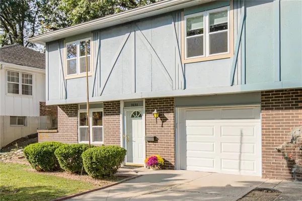 $230,000 | 9692 Wedd Drive, Overland Park, KS 66212