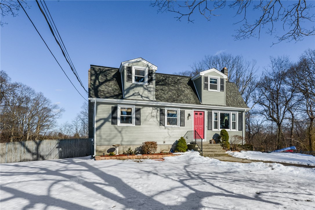 111 Bound Road Cumberland, RI 02895 - Photo 3 of 23