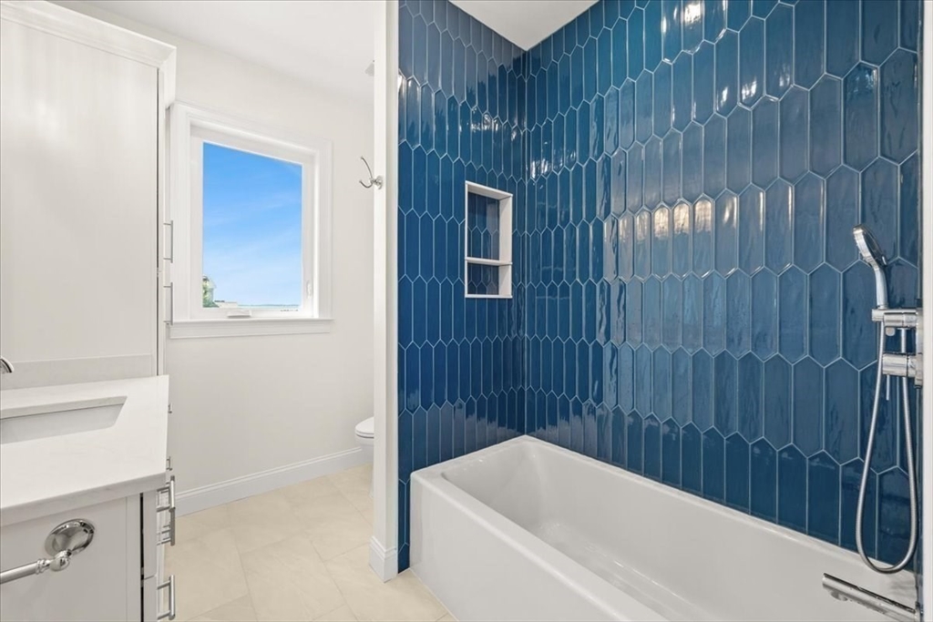 84 Post Island Road Quincy, MA 02169 - Photo 21 of 41