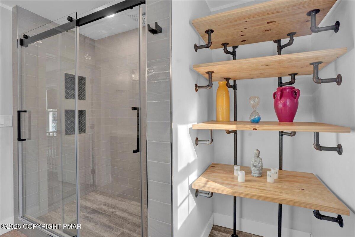 3223 Willow Grove Road Pocono Summit, PA 18346 - Photo 22 of 34 Primary Bathroom