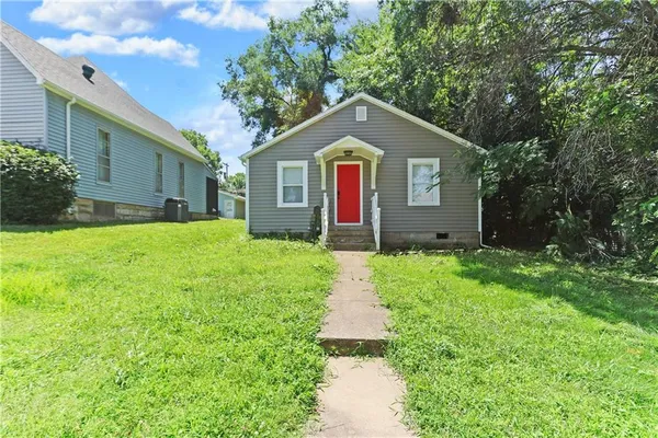 $199,000 | 214 Ming Street, Warrensburg, MO 64093