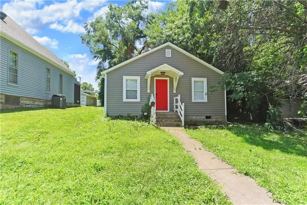 $199,000 | 214 Ming Street, Warrensburg, MO 64093