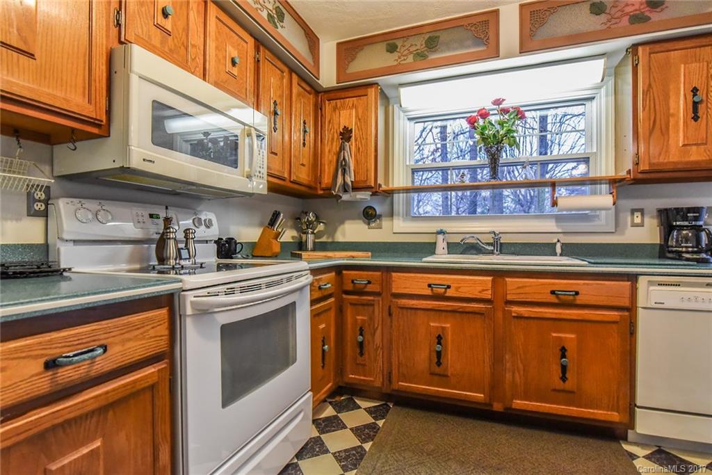 27 Vehorn Road Fairview, NC 28730 - Photo 14 of 24 Gallery Image 14