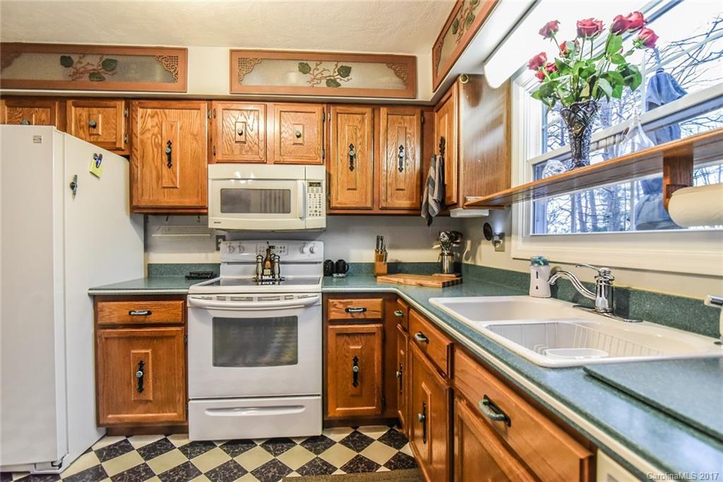 27 Vehorn Road Fairview, NC 28730 - Photo 15 of 24 Gallery Image 15