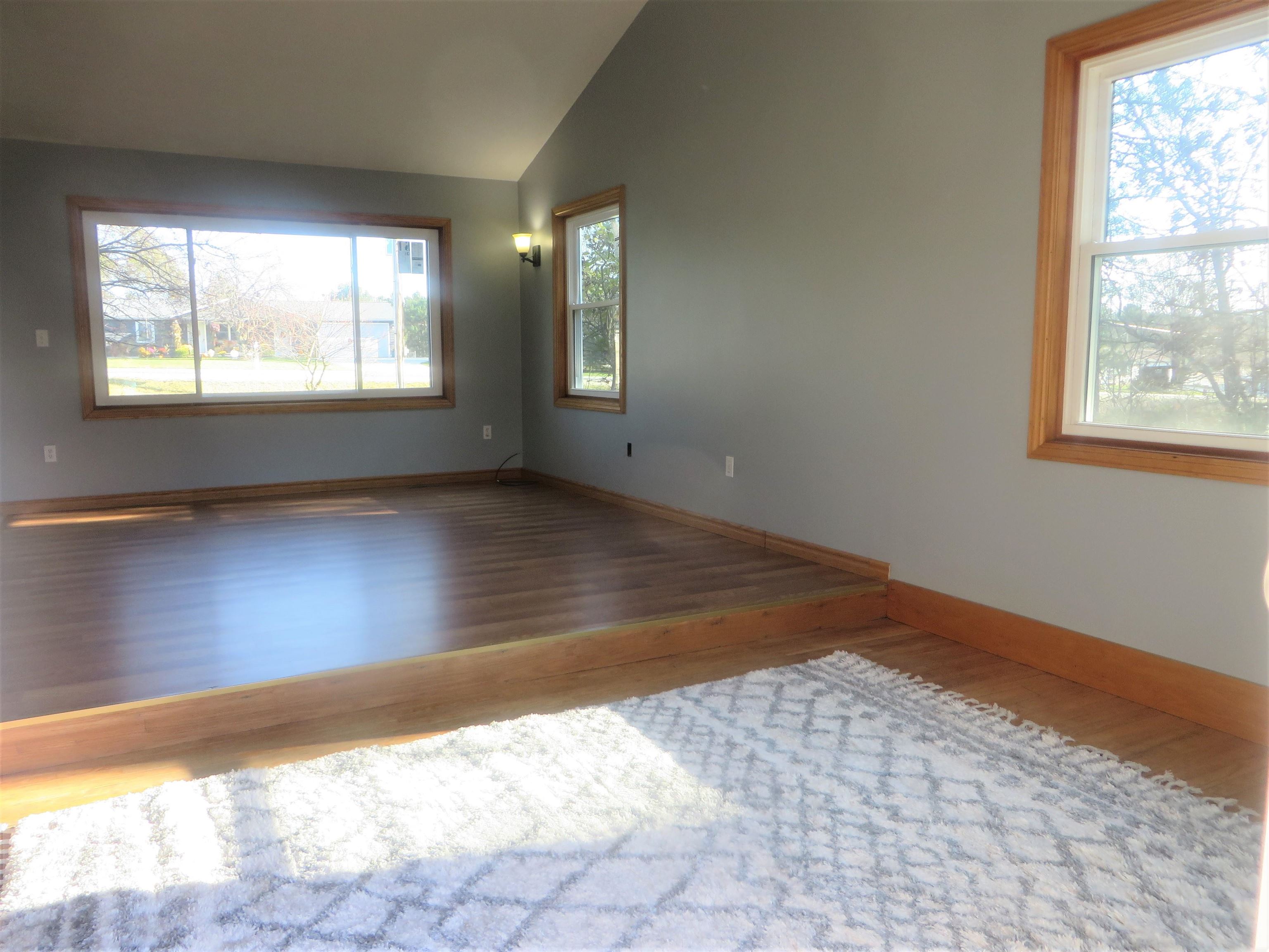 747 High Lake Road Traverse City, MI 49696 - Photo 12 of 54 1906578-11.JPG