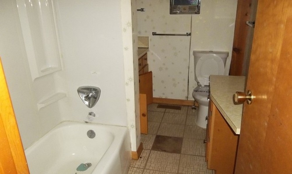 240 Dyer Road Rose City, MI 48654 - Photo 7 of 11 1874183-6.JPG