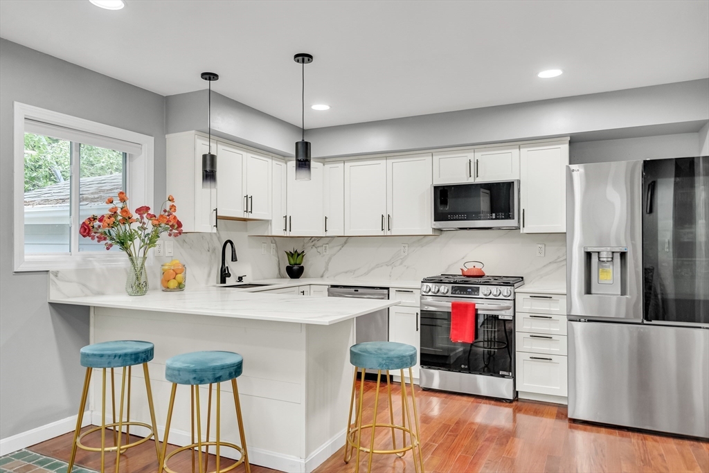 39 Hawthorne Street, Unit 39 Boston, MA 02119 - Photo 6 of 37