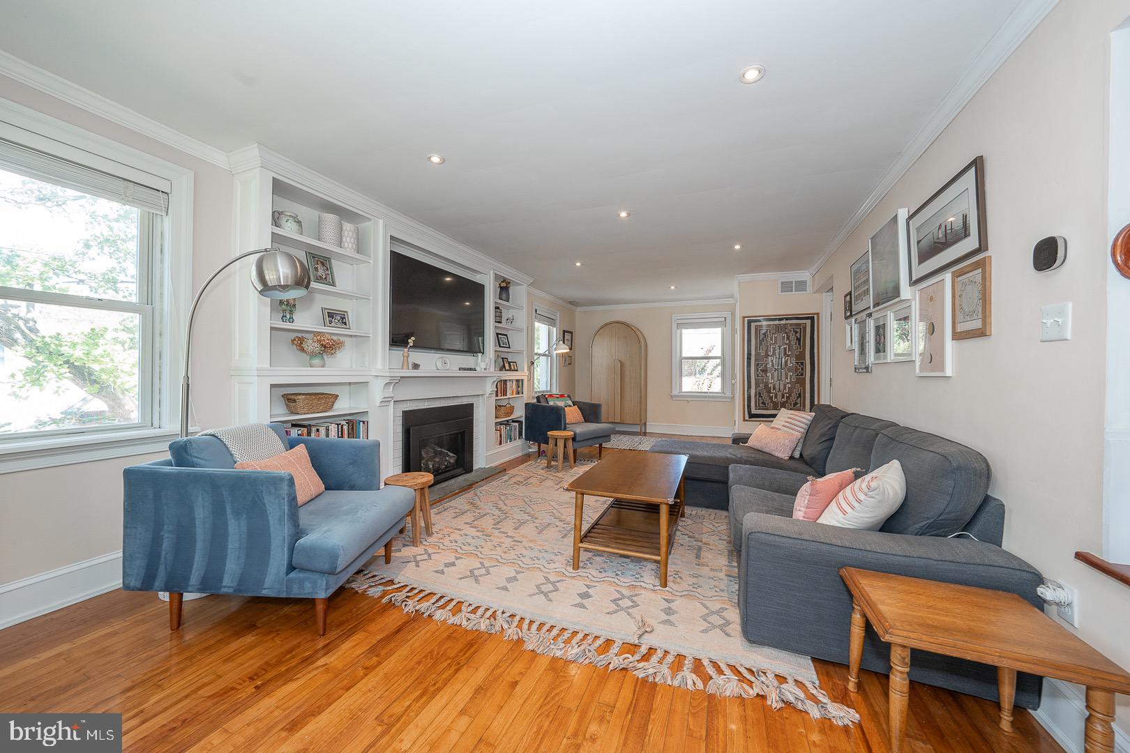 107 Radnor Road Wayne, PA 19087 - Photo 5 of 42 Family Room with Hardwood Floors