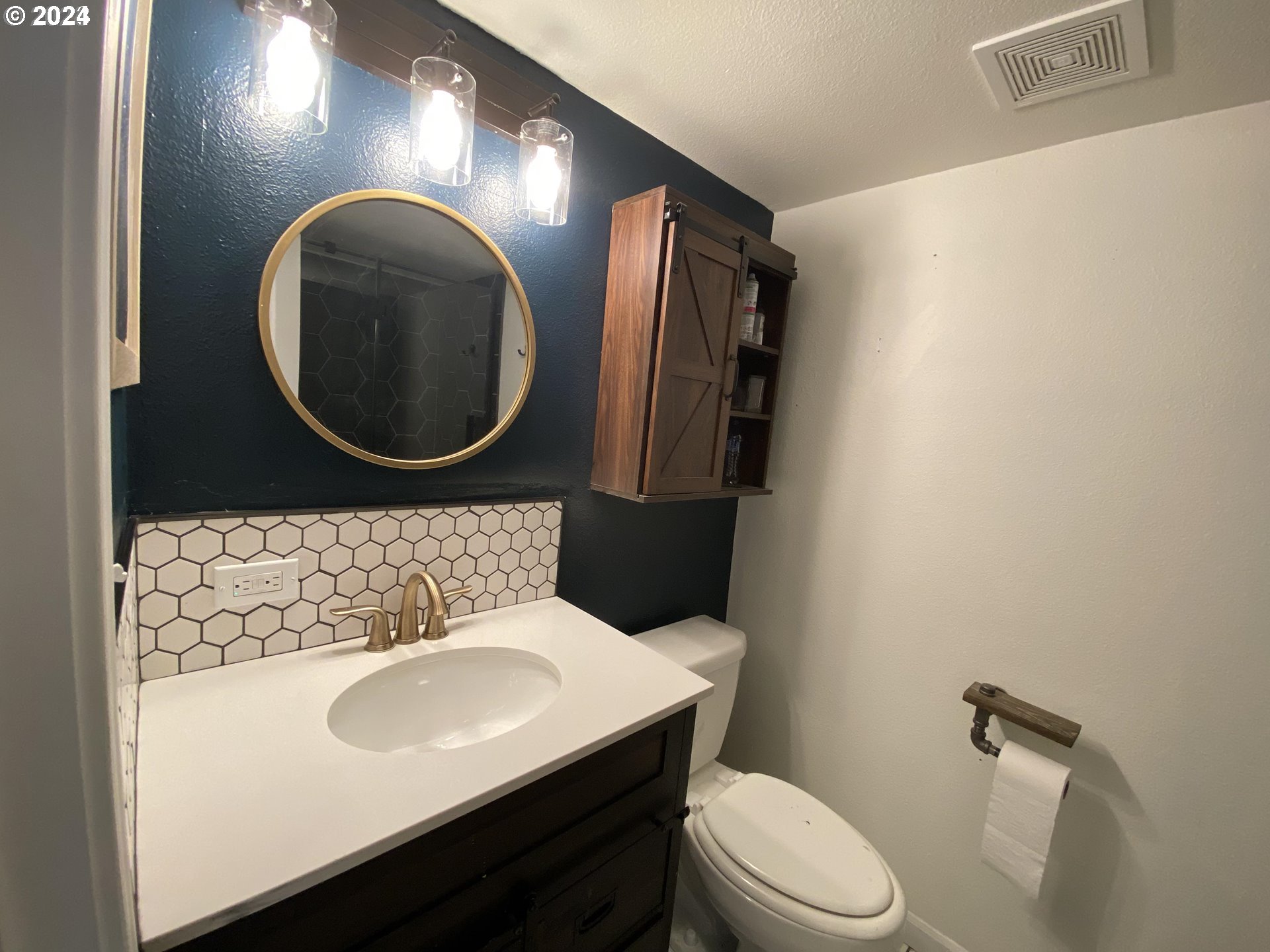1646 Southwest Duke Road Sutherlin, OR 97479 - Photo 18 of 19 Gallery Image 18