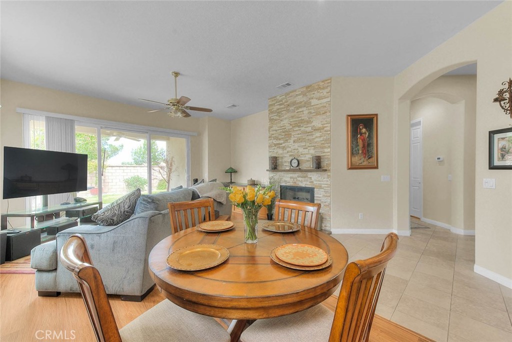 19360 Galloping Hill Road Apple Valley, CA 92308 - Photo 10 of 54