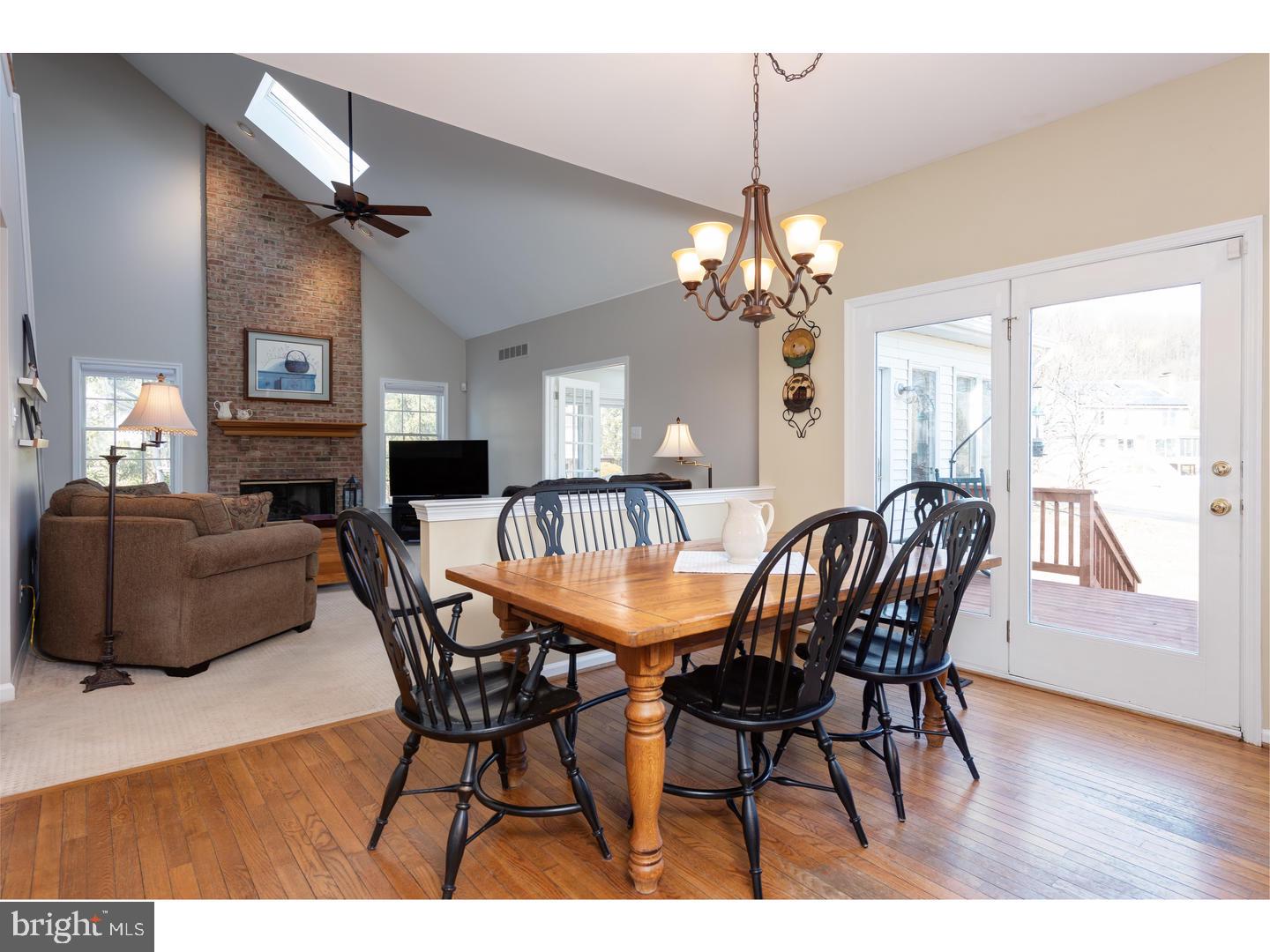 362 Long Ridge Lane Exton, PA 19341 - Photo 15 of 36 Eating Area open to Family Room