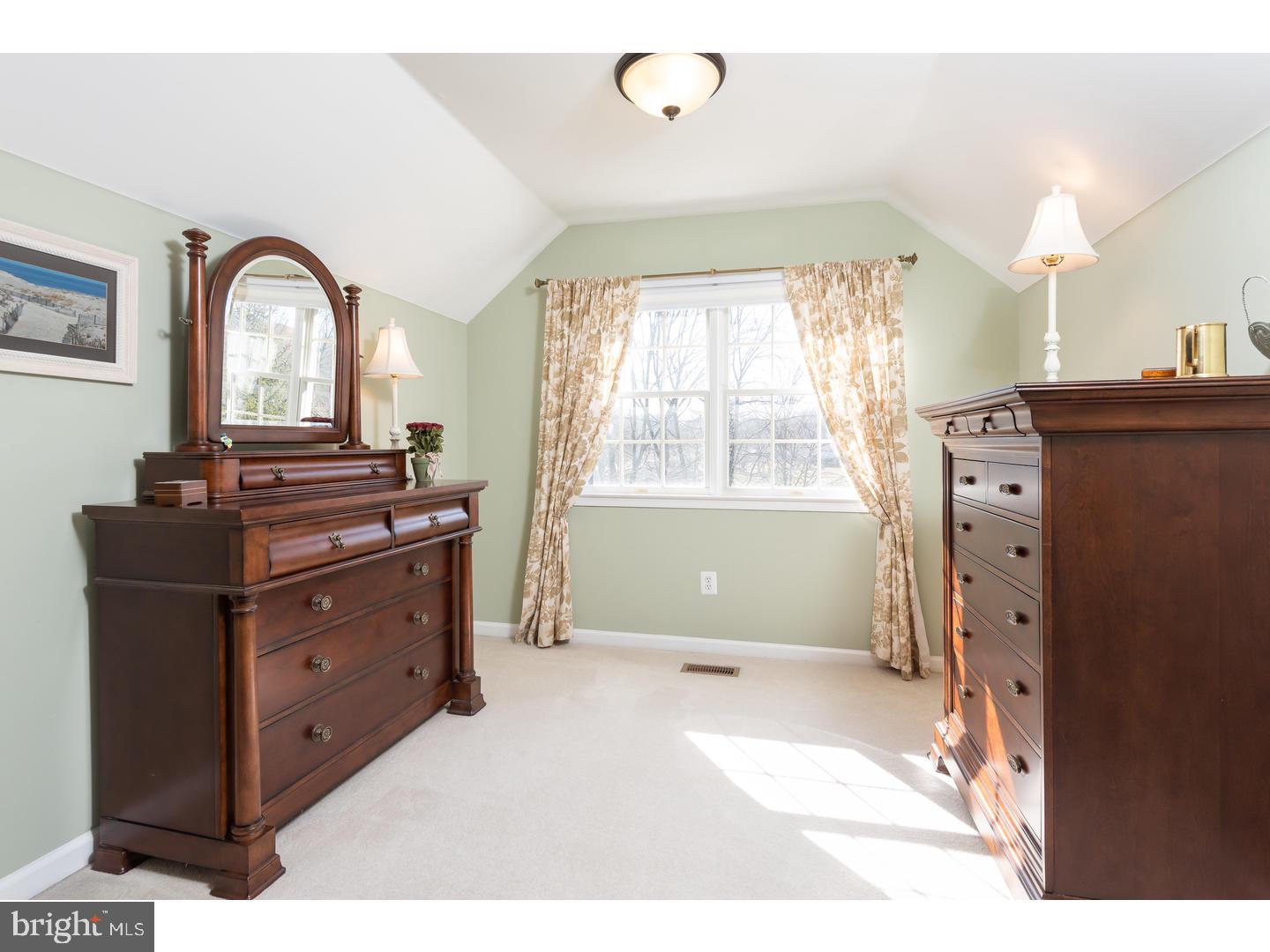 362 Long Ridge Lane Exton, PA 19341 - Photo 23 of 36 Master BD Alcove