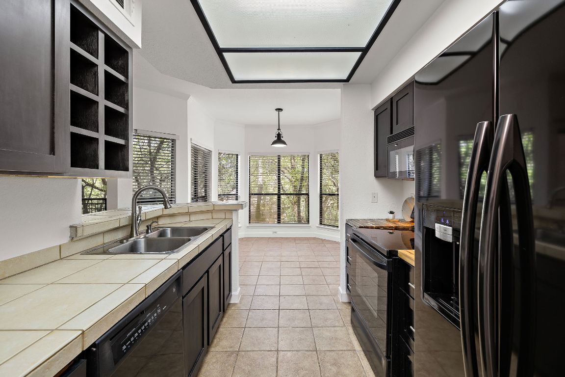 4711 Spicewood Springs Road, Unit 168 Austin, TX 78759 - Photo 11 of 28