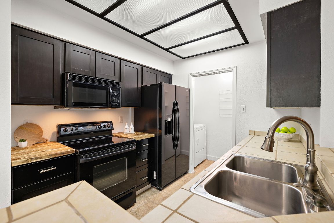 4711 Spicewood Springs Road, Unit 168 Austin, TX 78759 - Photo 10 of 28