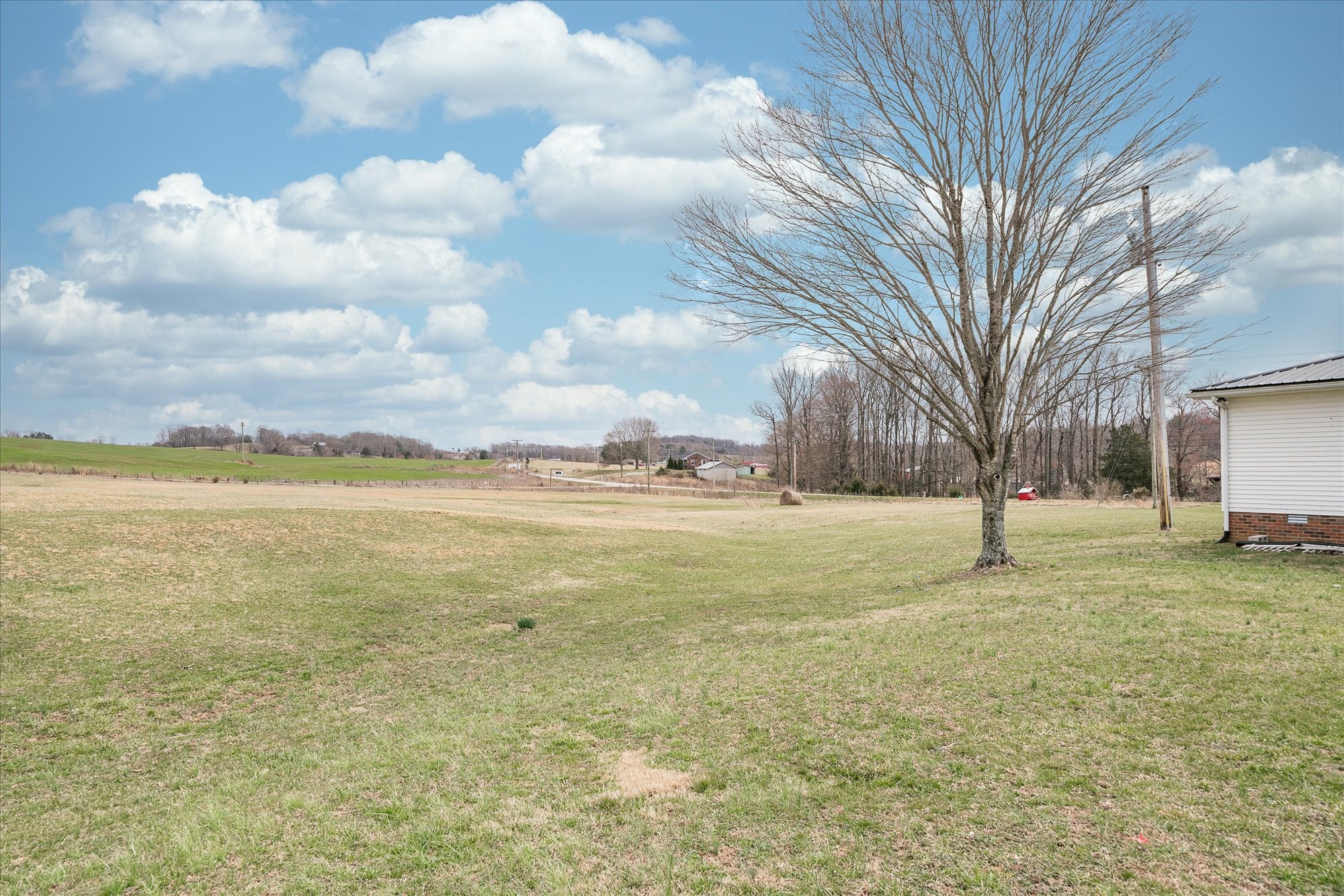 11216 Clay County Highway Moss, TN 38575 - Photo 34 of 40 a view of beach and ocean