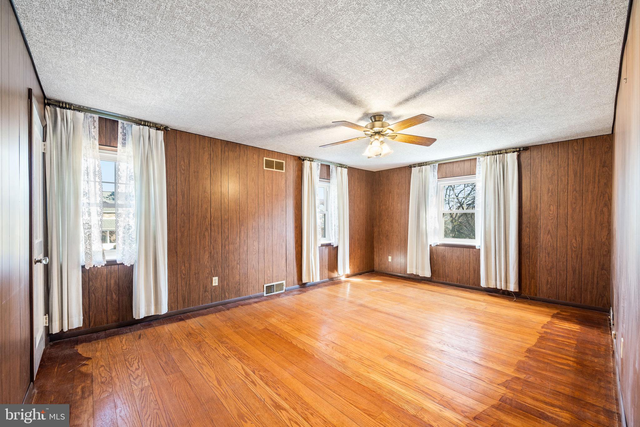 28 Thornridge Road Springfield, PA 19064 - Photo 24 of 26 Additional Bedroom