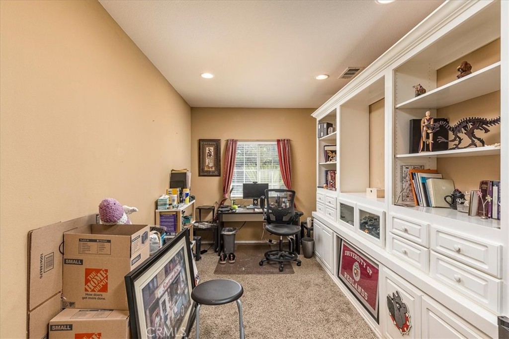 152 Alabaster Loop Perris, CA 92570 - Photo 23 of 41 Gallery Image 23