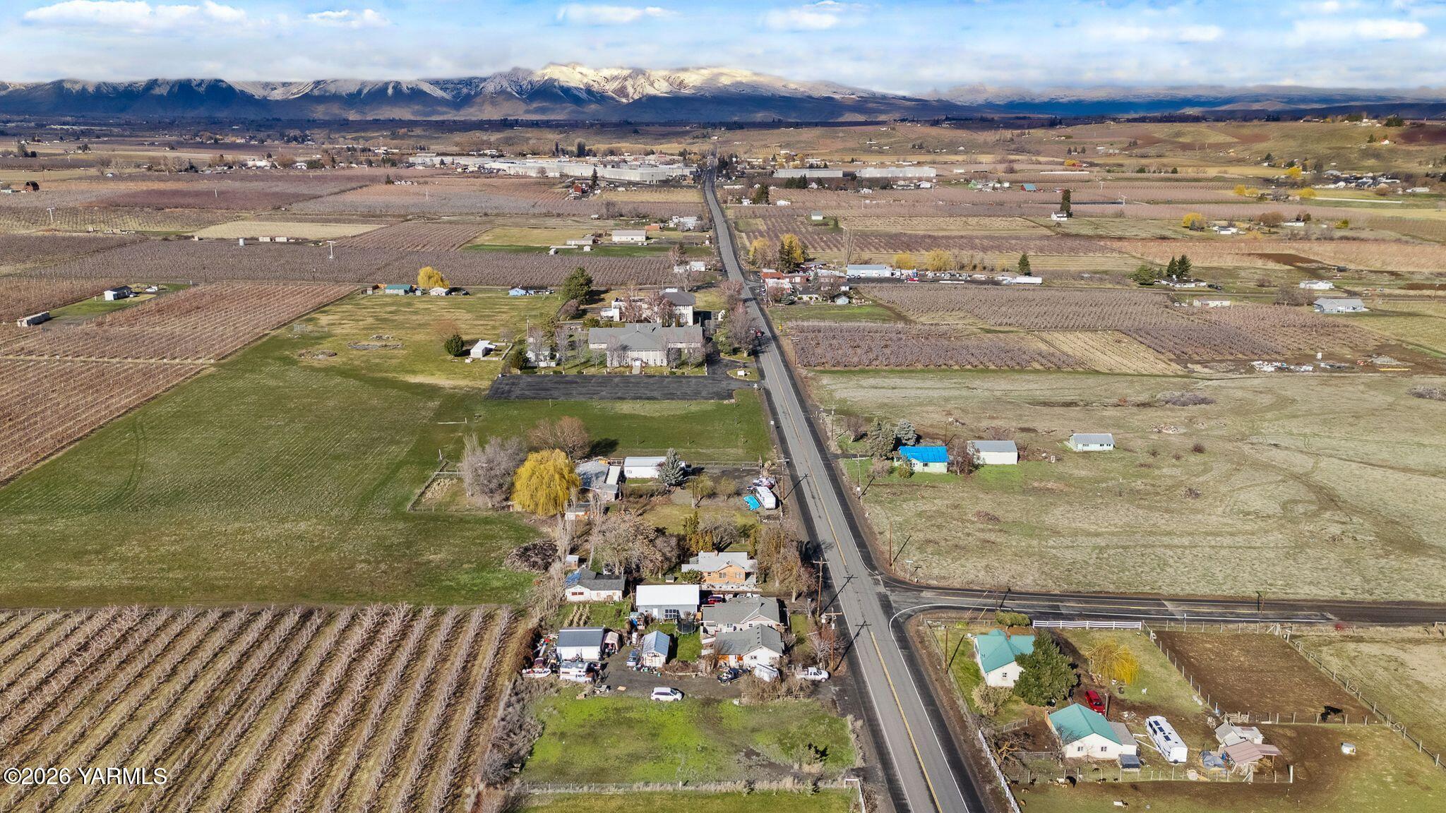 15660 Summitview Road Cowiche, WA 98923 - Photo 5 of 10 5_15660 Sumitview Rd Aerials-5 copy