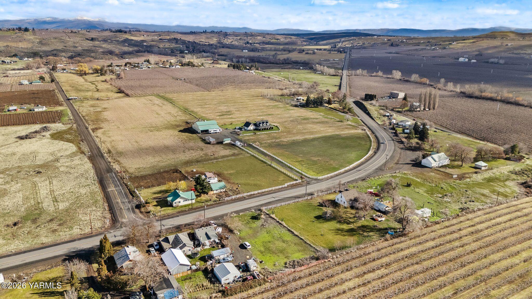 15660 Summitview Road Cowiche, WA 98923 - Photo 8 of 10 8_15660 Sumitview Rd Aerials-8 copy