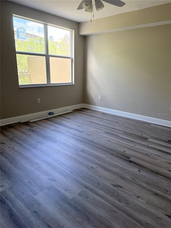 960 Starkey Road, Unit 5105 Largo, FL 33771 - Photo 5 of 6