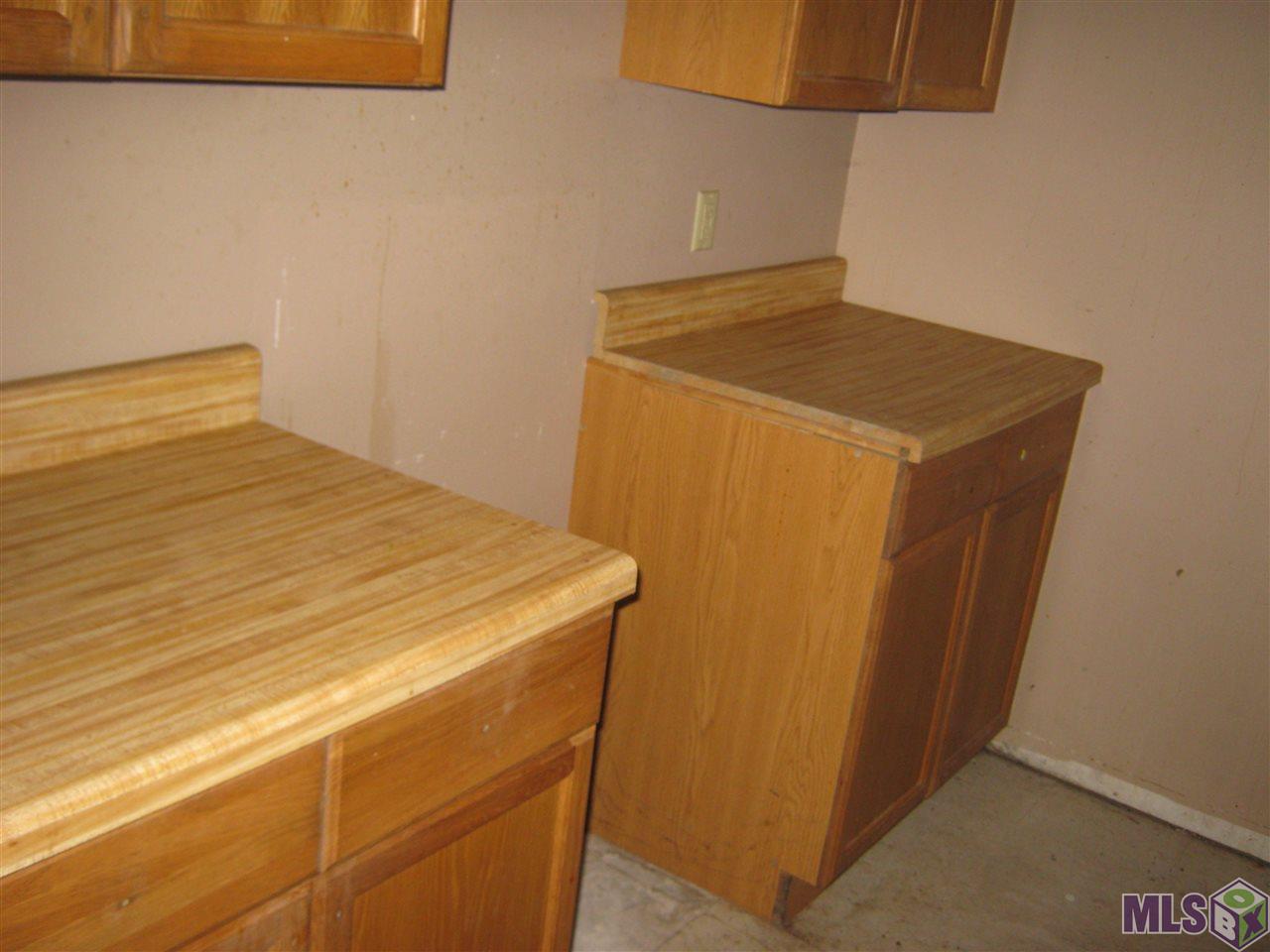 7245 Pettit Road Baker, LA 70714 - Photo 7 of 11 Kitchen