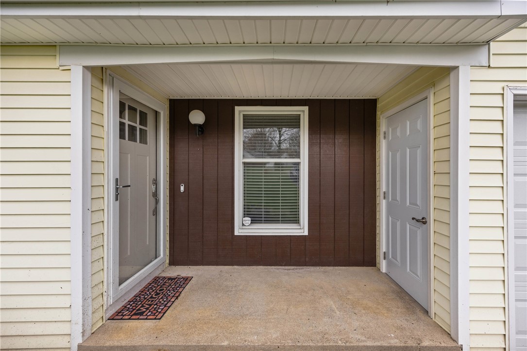 28 Blue Ridge Road Penfield, NY 14526 - Photo 5 of 36