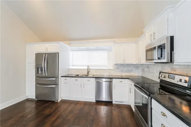 $2,380 | 9103 Northeast 116th Place, Kansas City, MO 64157