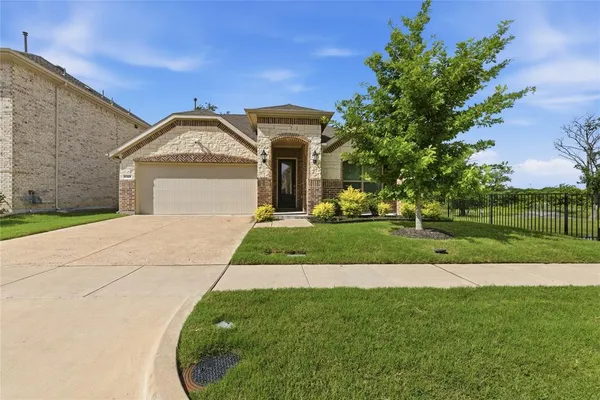 $499,900 | 5325 Riverwalk Parkway, Garland, TX 75048