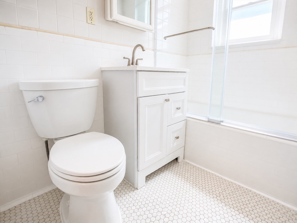 8 Walnut Street, Unit 2 Everett, MA 02149 - Photo 14 of 15