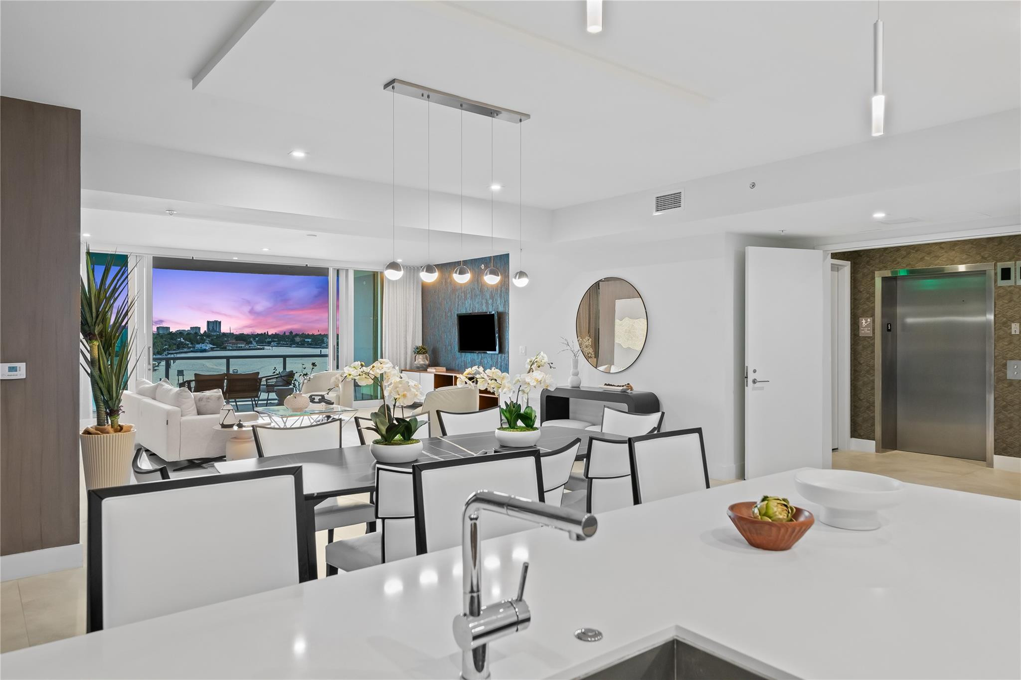 321 North Birch Road, Unit 502 Fort Lauderdale, FL 33304 - Photo 12 of 56 Photo 12